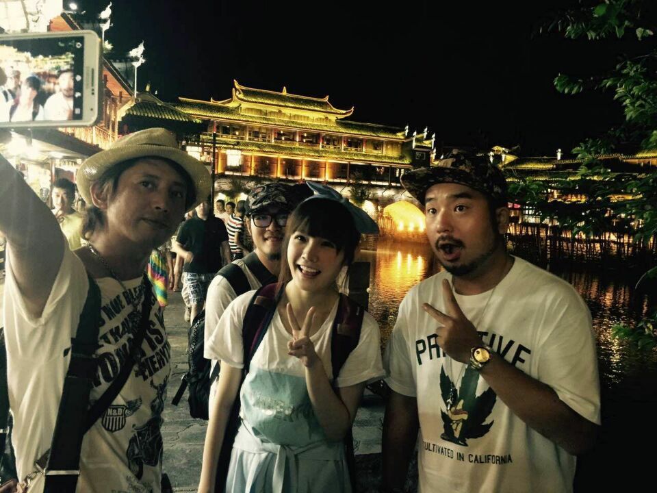 張家(jiā)界美(měi)景美(měi)食将走進台灣電(diàn)視(shì)品牌欄目《愛(ài)玩(wán)客》