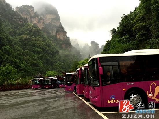 武陵源核心景區(qū)端午安全納客６.２萬人(rén)次
