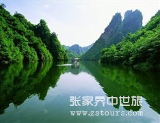 寶峰湖(hú)山(shān)水(shuǐ)一(yī)色