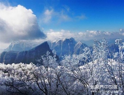 天門(mén)山(shān)雪(xuě)景